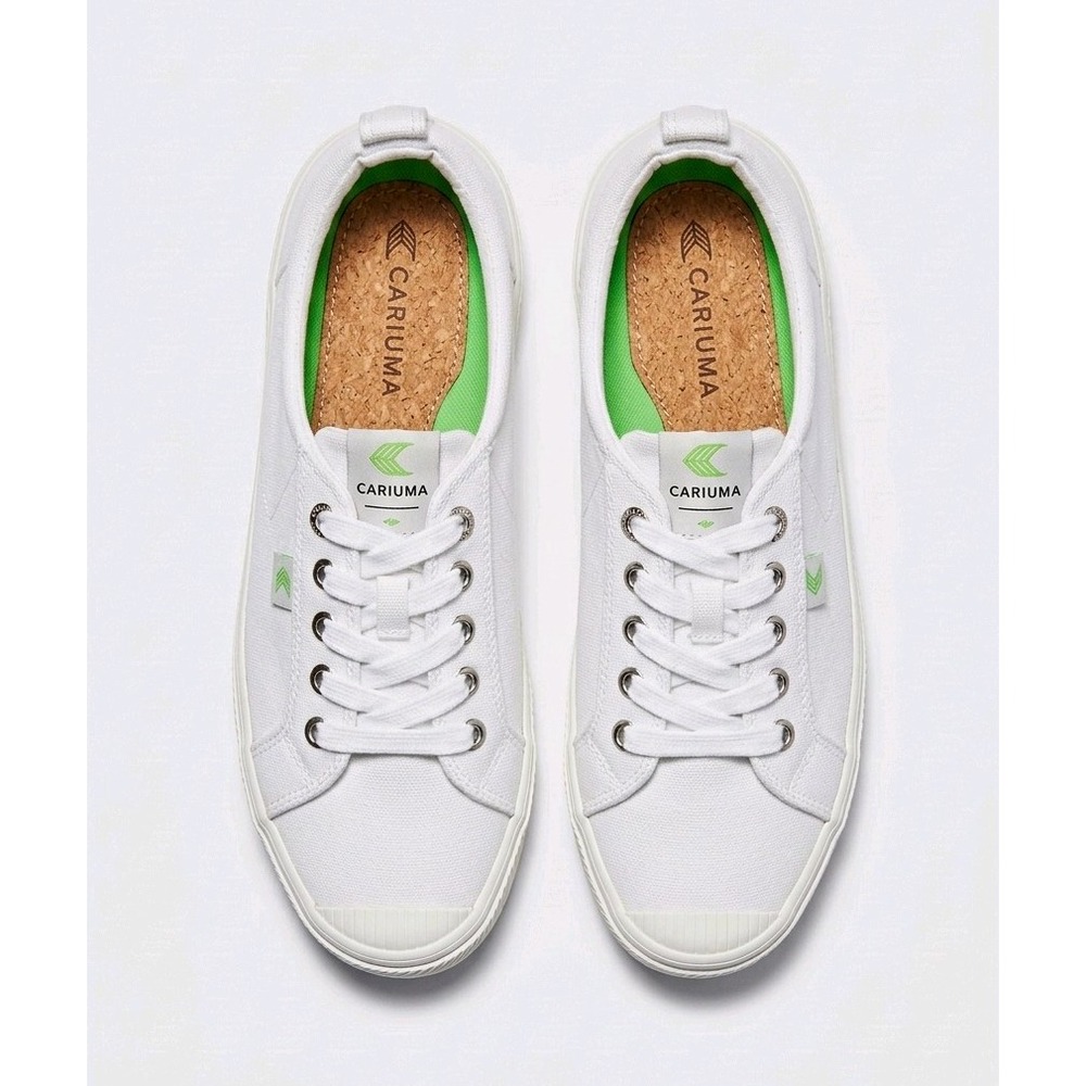 Cariuma OCA Low Off-White Canvas Sneakers Size 6.5